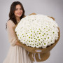 Букет из 51 белой кустовой хризантемы «Снежинка» — вид 2