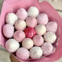 Букет из клубники в шоколаде с кокосом